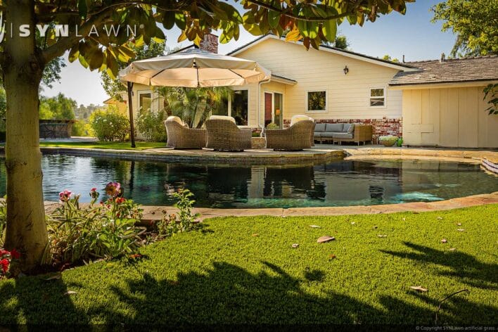 SYNLawn Wyoming residential artificial grass for celebrity superstar backyards